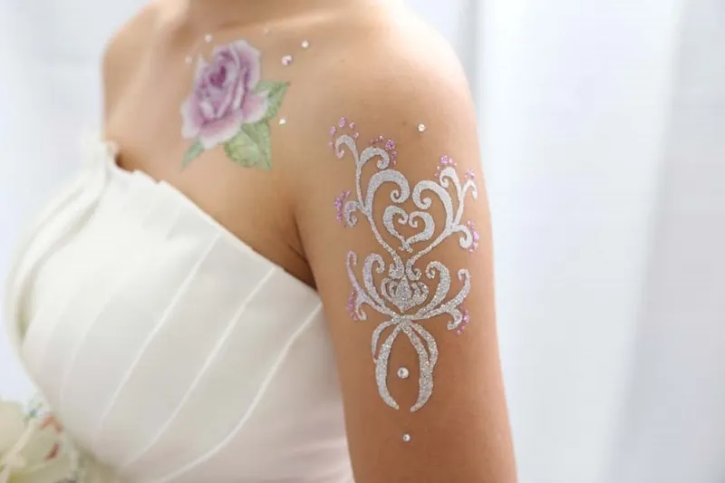 Z世代に流行っている！？夏のトレンド！ボディージュエリーとは - Brise