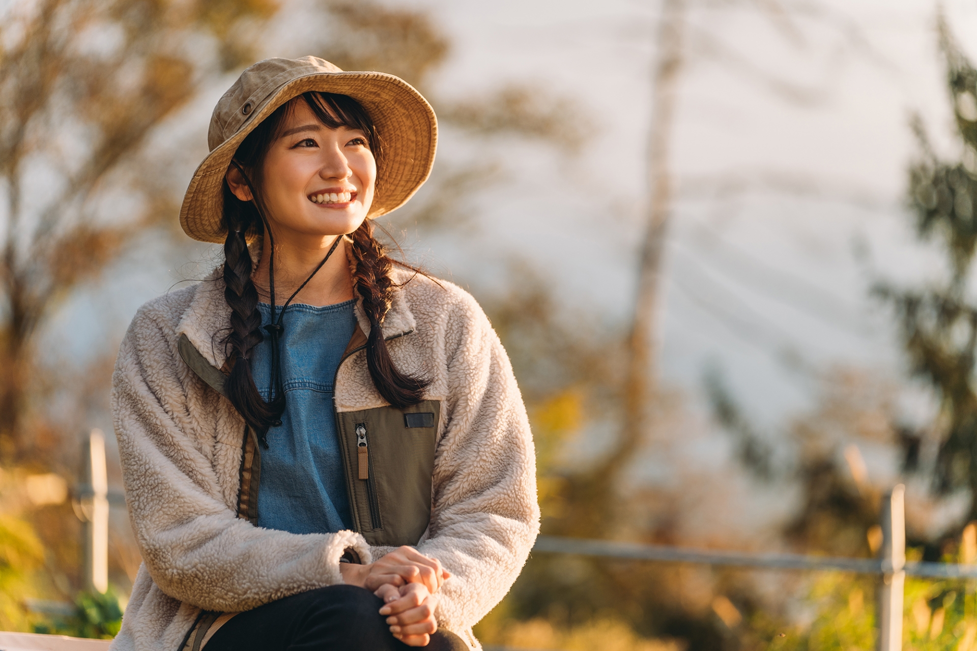 春はすぐそこ。基本を押さえた登山ファッション