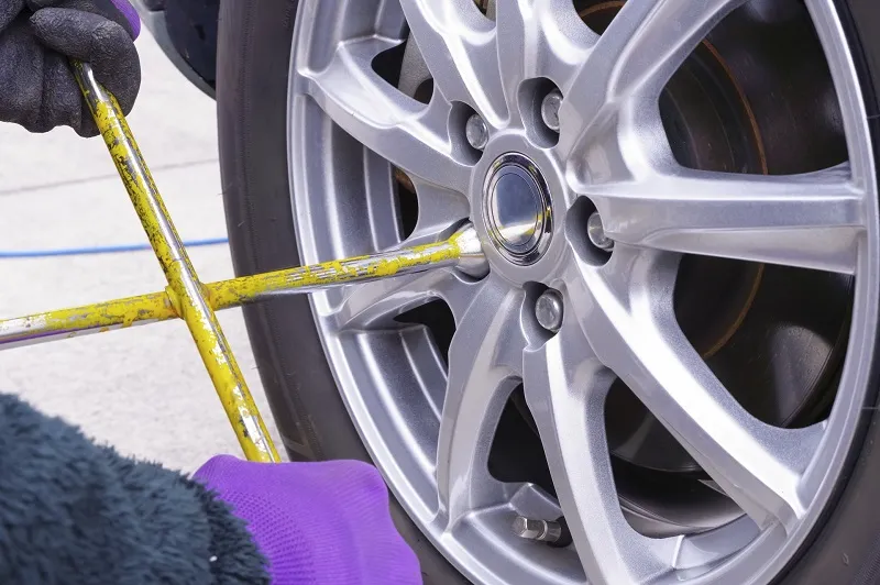 必見！車のタイヤ交換の時期はいつ？