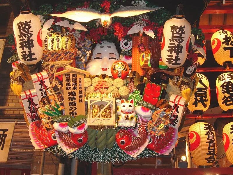 明日は『酉の日』酉の市とはいったい何？2025年の日程は？