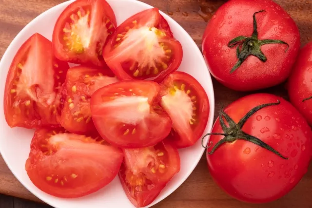 栄養いっぱいの真っ赤なトマト！！